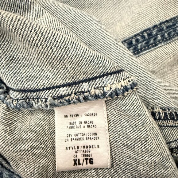Guess Denim Cropped Jean Jacket in Light Blue - Picture 4 of 6